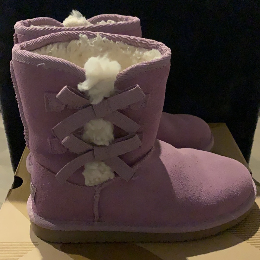 Koolaburra By UGG Victoria Short Lavender Mist Purple Bow Boots SZ 2